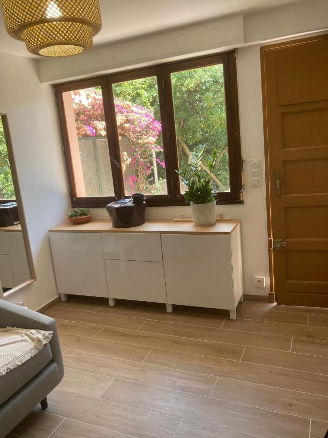 Charmant Studio Lavandou - 500M Plage Le Lavandou Eksteriør bilde